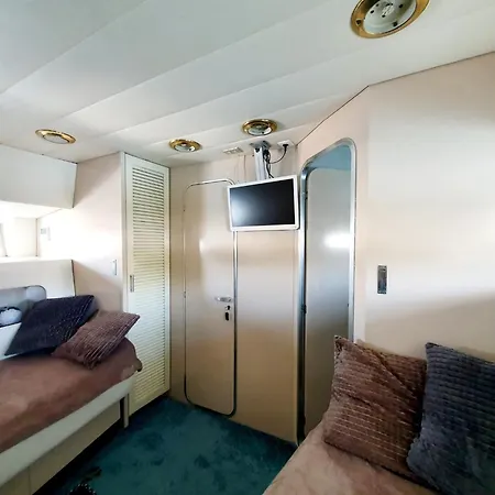 Loc De Cabines Sur Yacht Gruissan Room photo