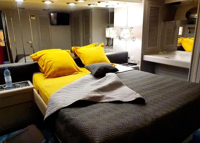Loc De Cabines Sur Yacht