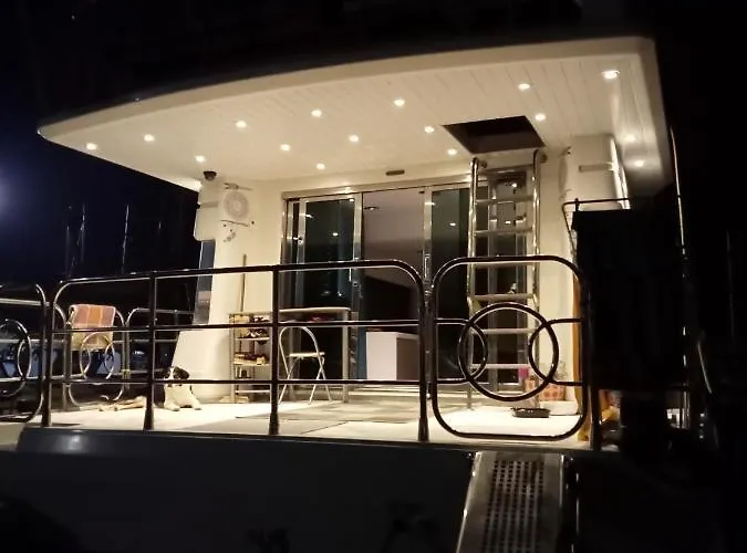 Loc De Cabines Sur Yacht
