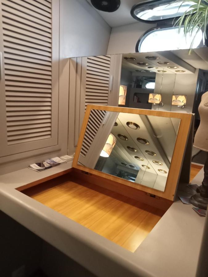 Loc De Sur Yacht Botel Gruissan