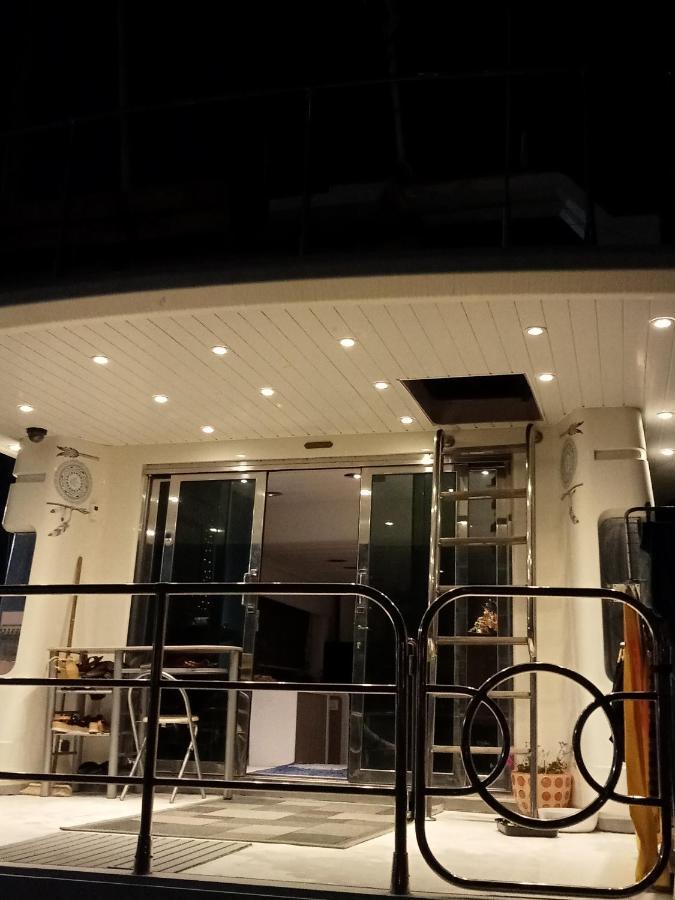 Botel Loc De Sur Yacht Gruissan